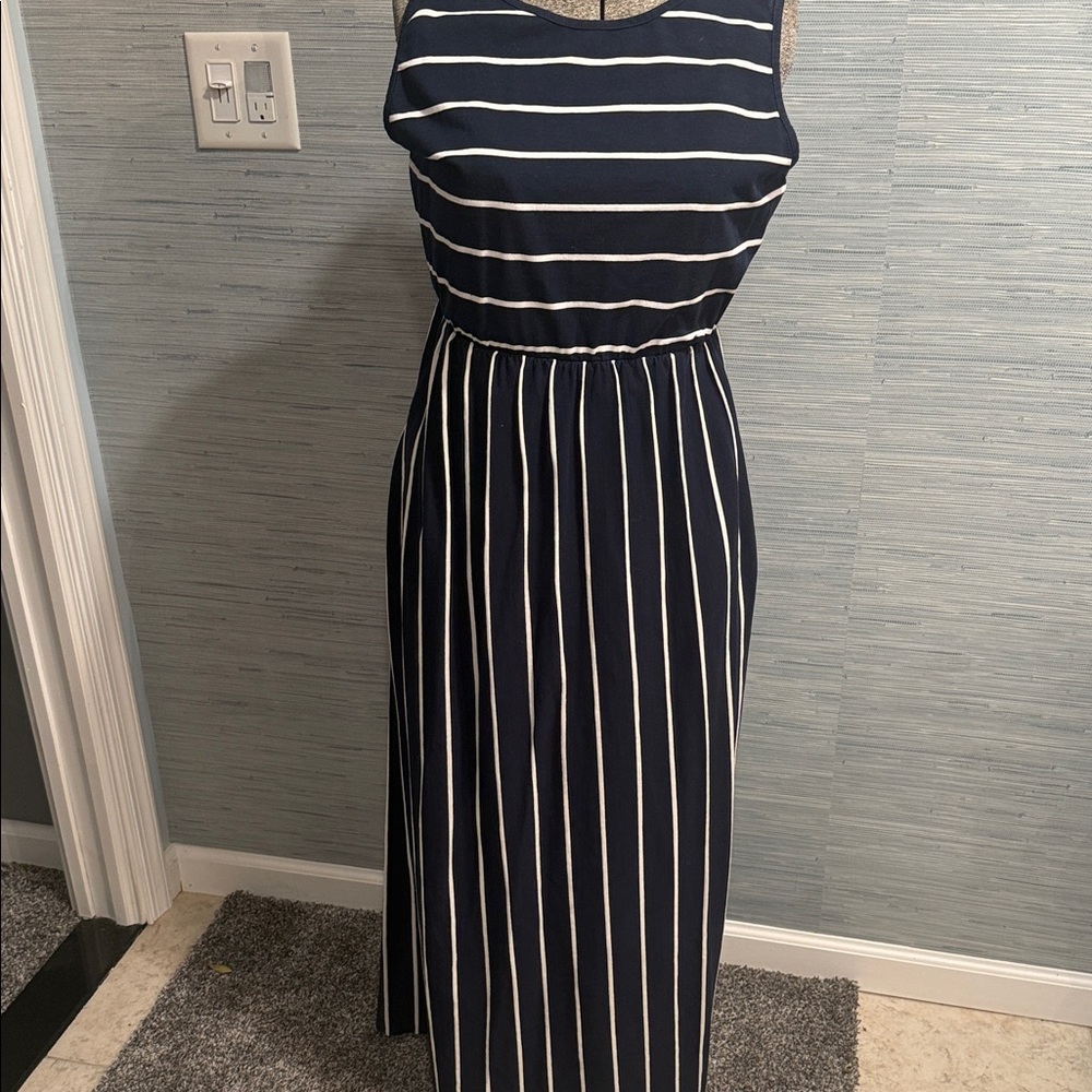 Elegant Navy and White Striped Maxi Dress